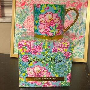 Lilly Pulitzer gold detail mug in Fruity Flamingo NWT